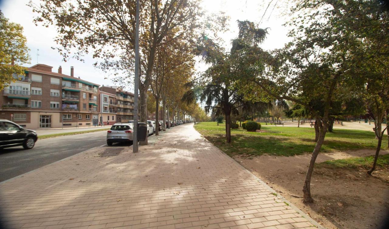 Апартаменти Vistas Al Parque Leon Felipe Самора Екстер'єр фото